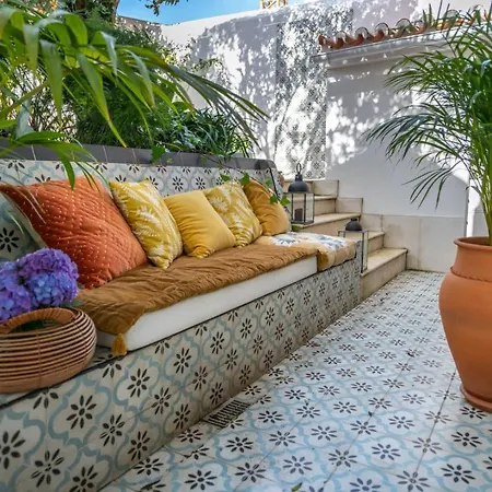 Casa Museu, By The Golden Church Lagos