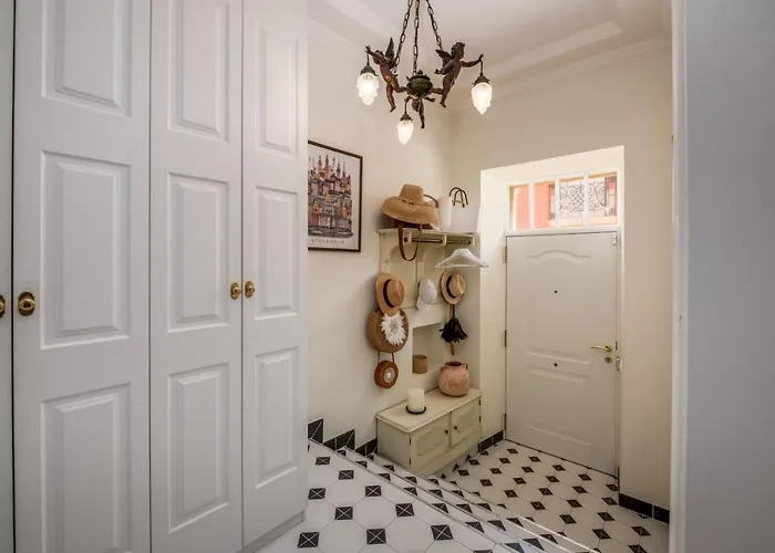 Holiday home Casa Museu, By The Golden Church *