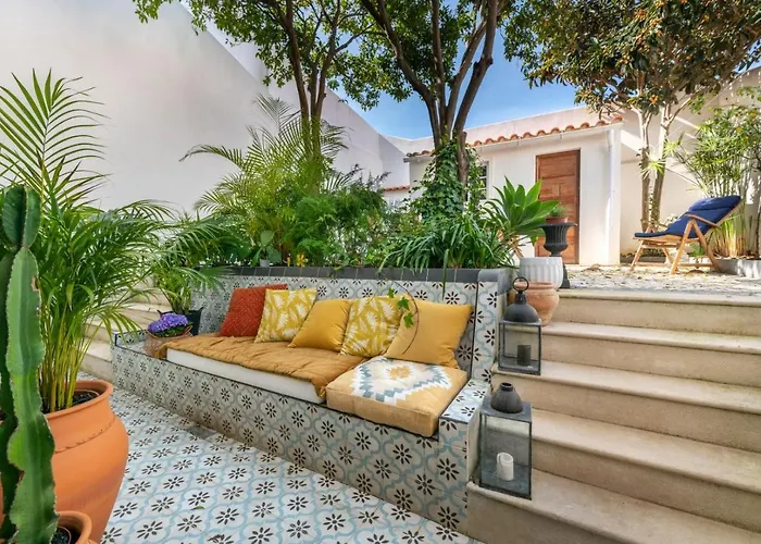 Casa Museu, By The Golden Church Holiday home Lagos