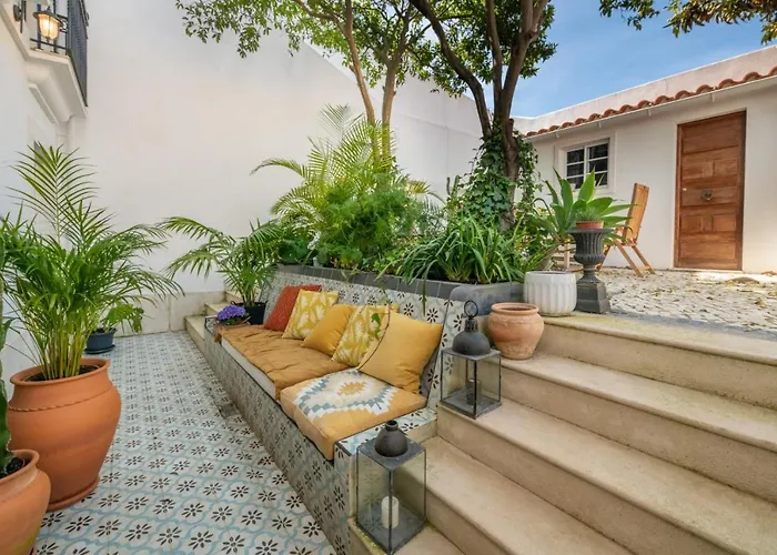 Casa Museu, By The Golden Church *